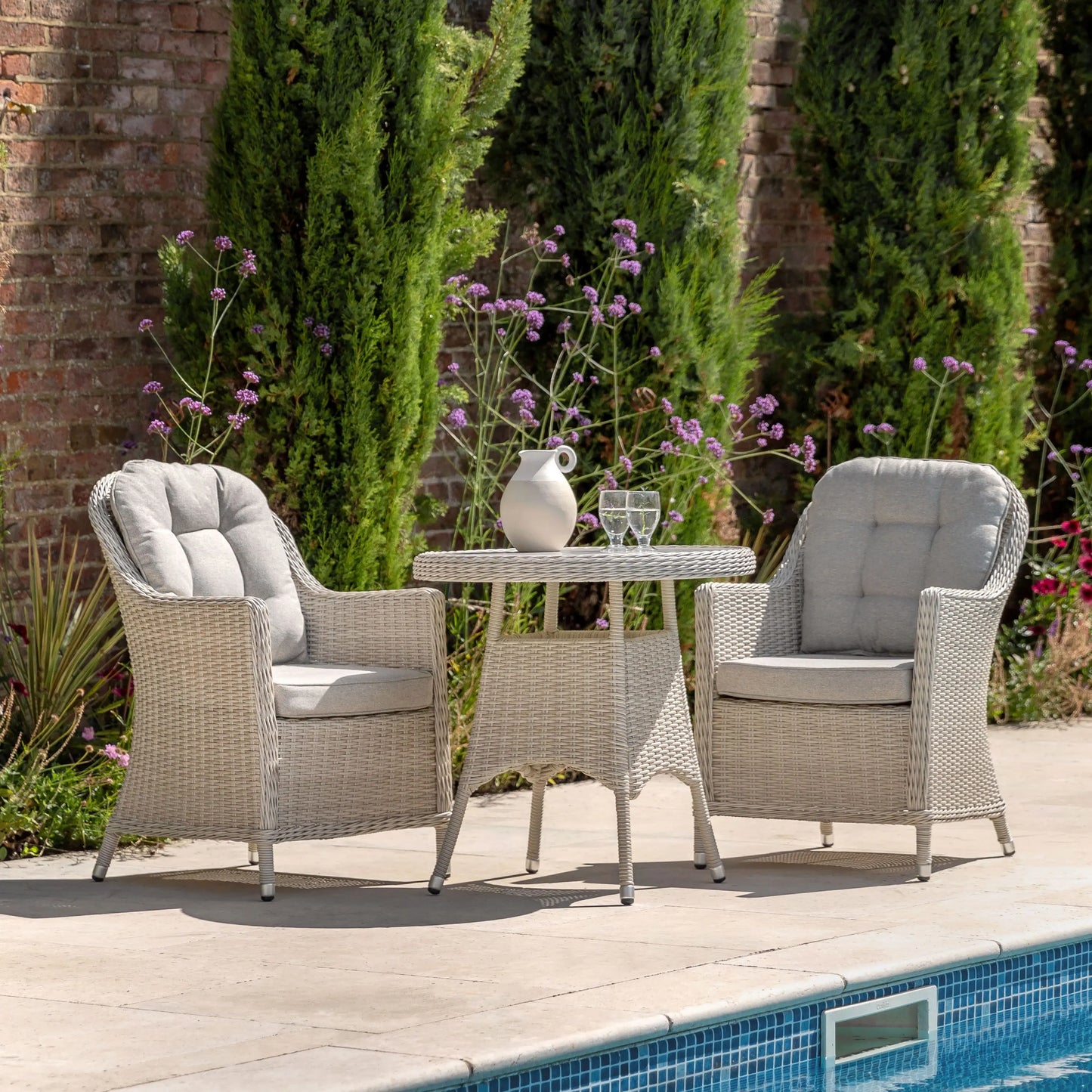 Holton Bistro Set 1 x Table, 2 Chairs